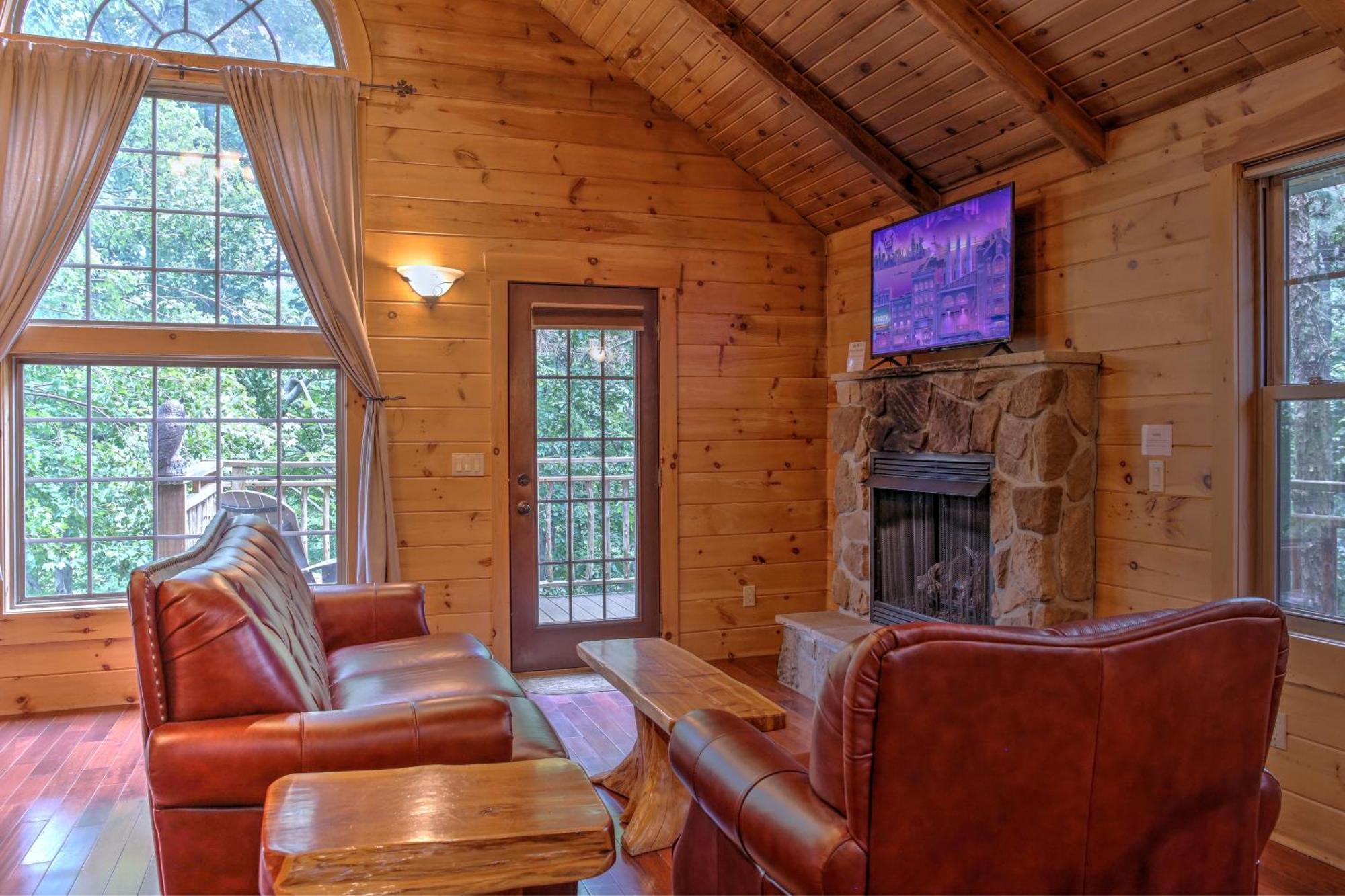 Whispering Pines Treehouse By Amish Country Lodging Millersburg Ngoại thất bức ảnh